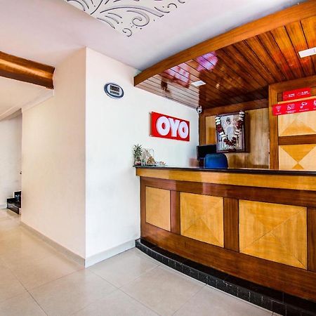 Oyo Hotel Lakshmi Paradise Visakhapatnam Exterior photo