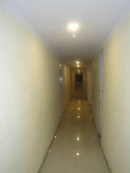Oyo Hotel Lakshmi Paradise Visakhapatnam Exterior photo
